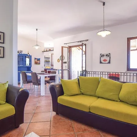 Ferienhaus 4 Bedroom Cozy In Custonaci